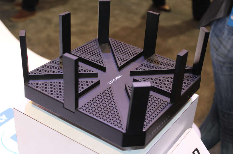 ces2016-tp-link-talon-ad7200