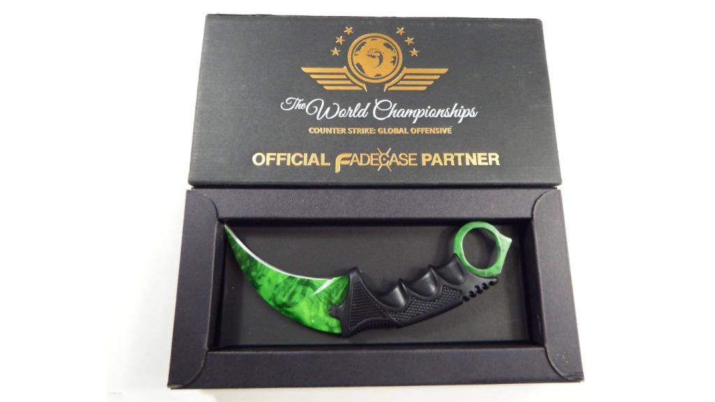 karambit emerald