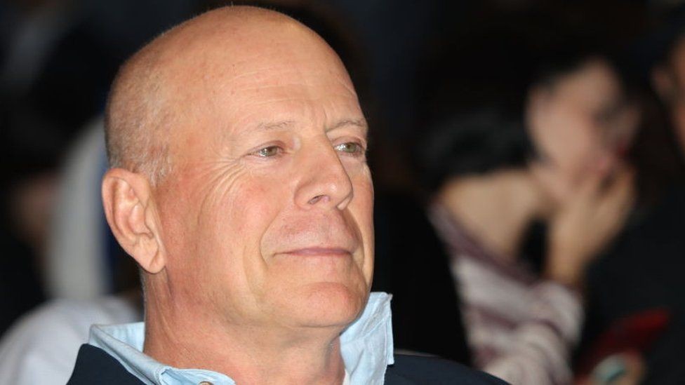 Ο Bruce Willis θα συνεχίσει να παίζει ως ηθοποιός σε ταινίες σε virtual (deepfake) μορφή