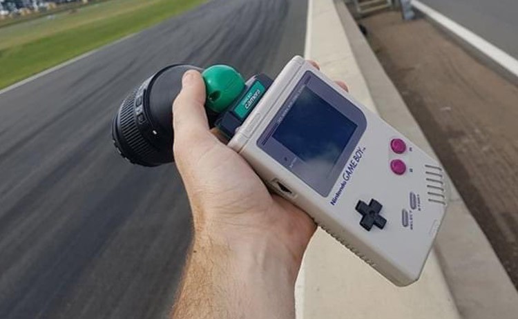 Modders έκαναν το Game Boy DSLR κάμερα