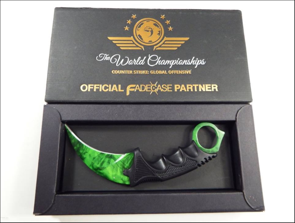 Fadecase Karambit Emerald Counter-Strike Global Offensive Knife