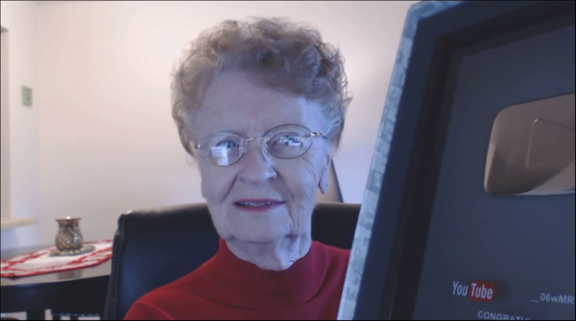 H γιαγιά των gamers Shirley Curry παίζει Skyrim