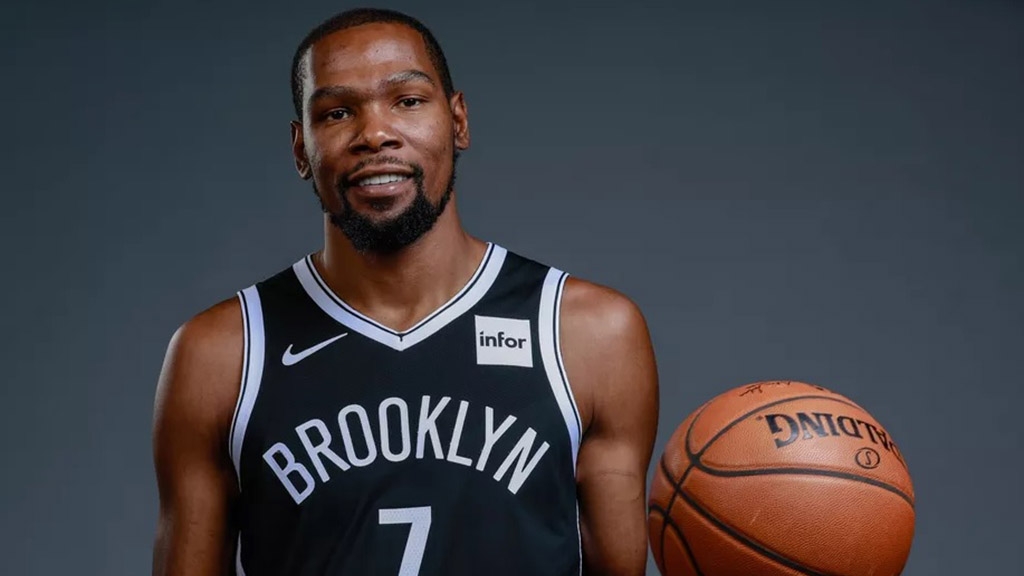 Ο παίκτης του NBA Kevin Durant επενδύει σε ομάδα eSports