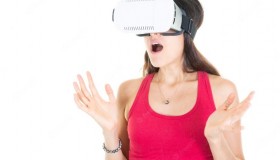 vr-headset-girl-vr-games