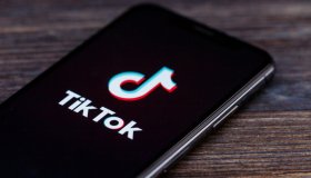 Η Microsoft θέλει να εξαγοράσει το TikTok