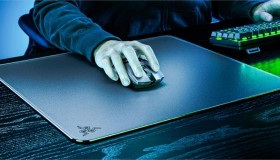 razer-atlas-tempered-glass-mousepad