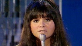 Linda-Ronstadt-long-long-time